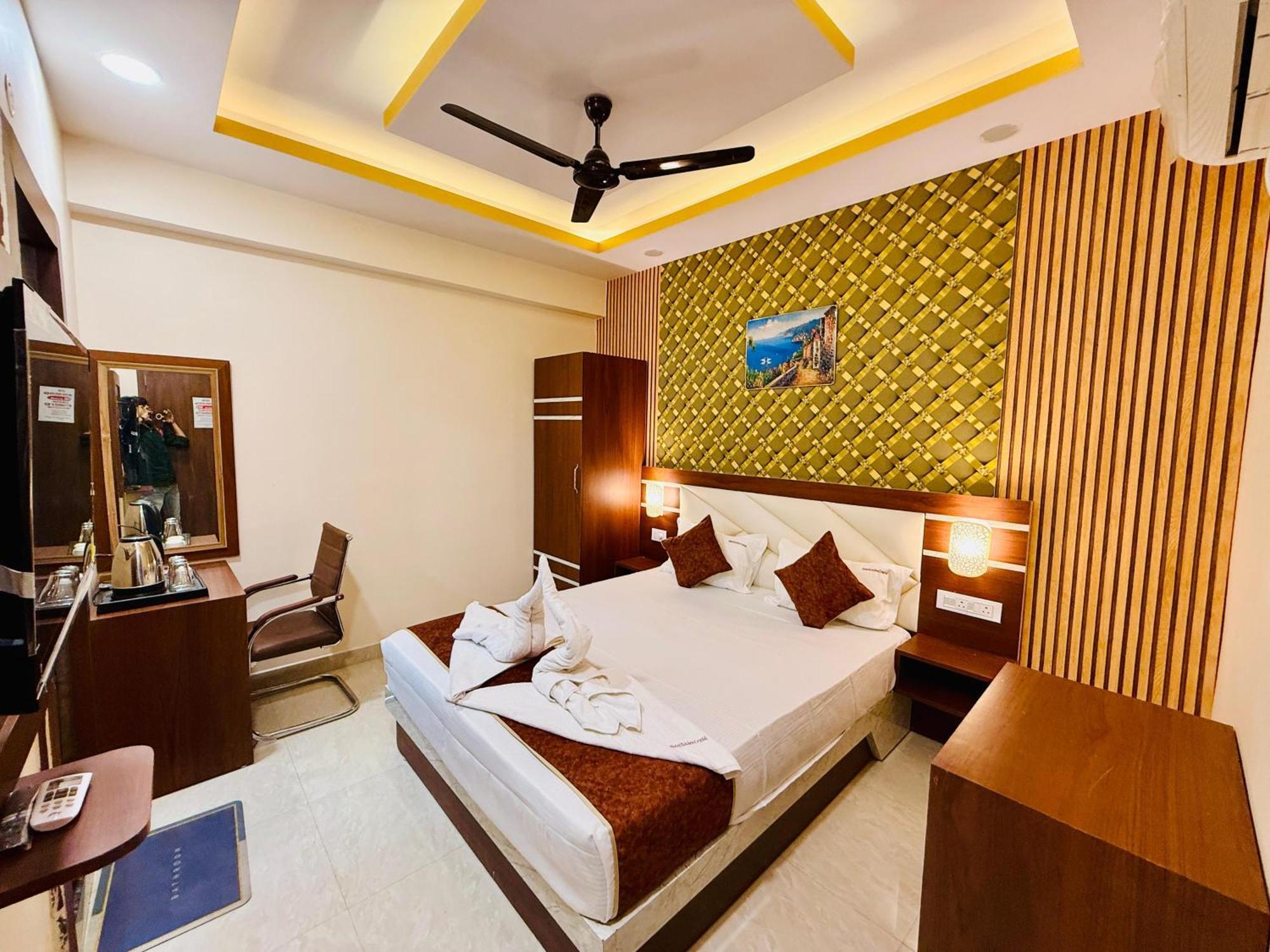 Hotel Golden Crystal Patna (Bihar) Quarto foto